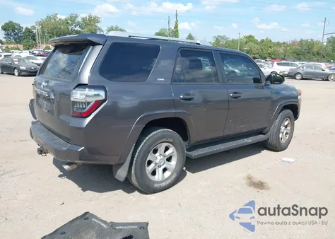2017 Toyota 4Runner Sr5 z USA, uszkodzony, nr VIN JTEBU5JR6H5455369